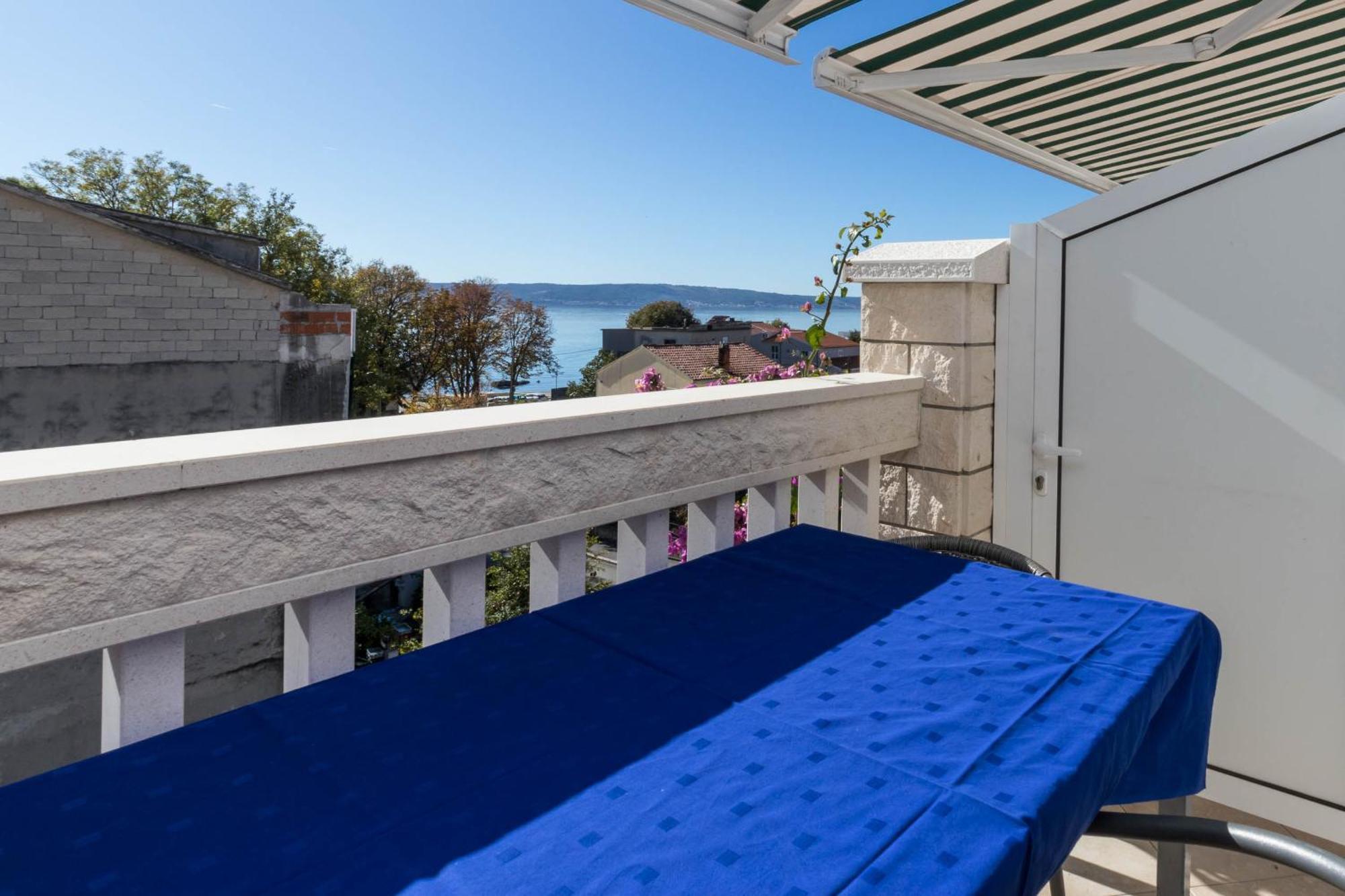 Apartments Cipetic Kastela Exterior photo