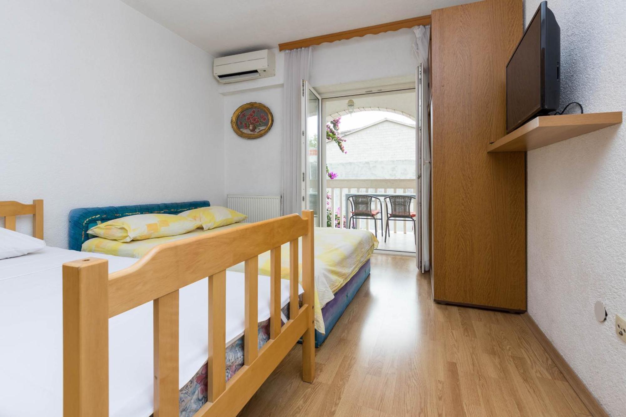 Apartments Cipetic Kastela Exterior photo